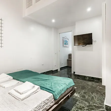 Domus Generale Ezio Apartment