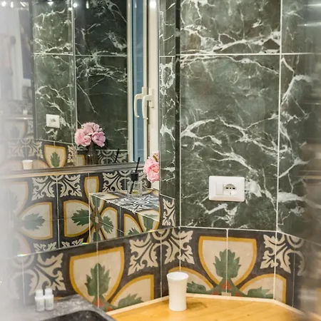 Domus Generale Ezio Apartment *